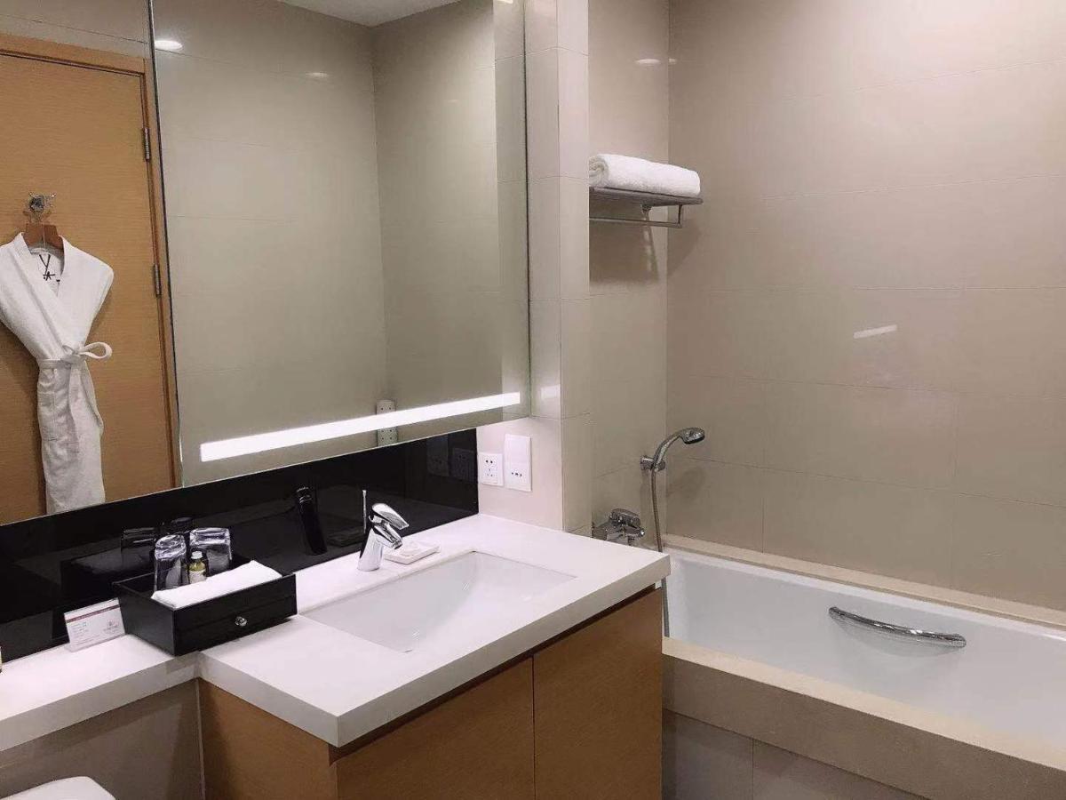 Somerset Grand Central Далиен Екстериор снимка
